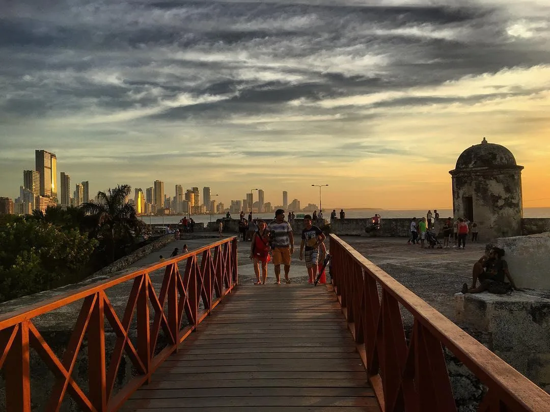 Murallas de Cartagena al atardecer